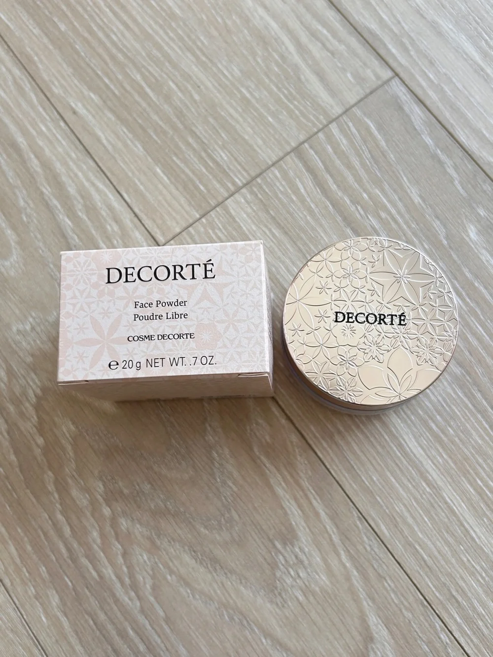 Cosme Decorté Loose Powder Translucent Setting Powder